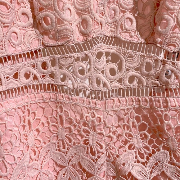 NEW- LUSH- Adorable Romper NWT Blush Color Size Small - Picture 2 of 8